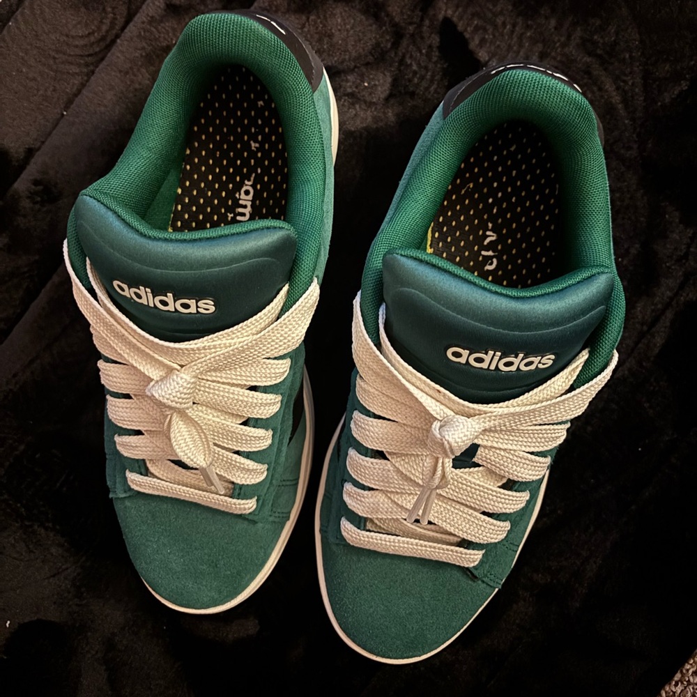 Adidas Alpha Court 00’s ‘ Forest green/ black/ off-white’ size 9 men’s - Picture 6 of 7
